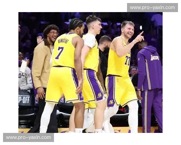 紫金荣耀跨越北境边界：湖人vs猛龙，一场关于意志与传承的巅峰对话